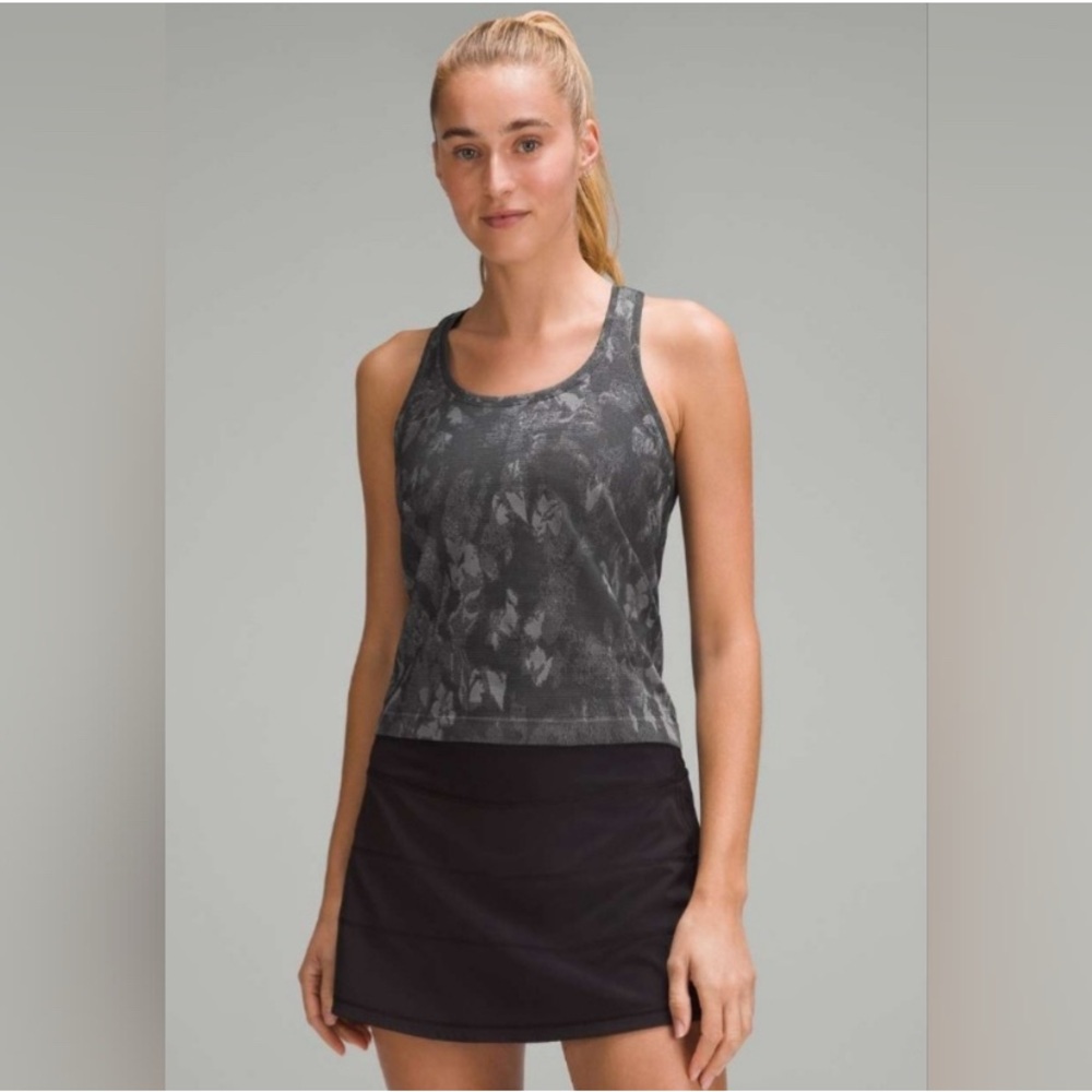 Lululemon Swiftly Race Length Tank size 6
